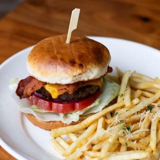 Crust & Brew Burger
